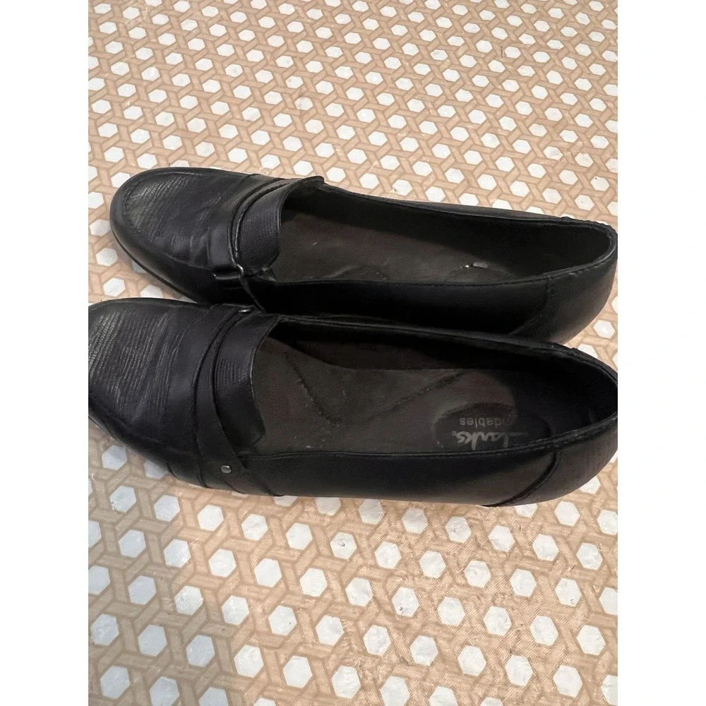 Clarks Bendable Leather Pumps Black Size 10M